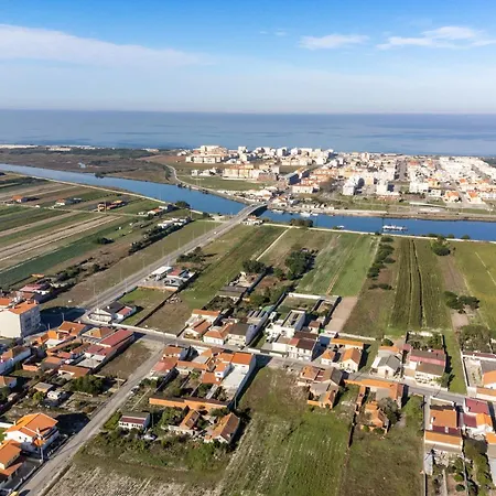 Invesdora E Governador Apartament *